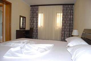 Апартаменты Guest House Evropa 2 Улцинь Апартаменты с 2 спальнями и видом на море-15