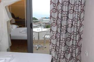 Апартаменты Guest House Evropa 2 Улцинь Апартаменты с 2 спальнями и видом на море-19