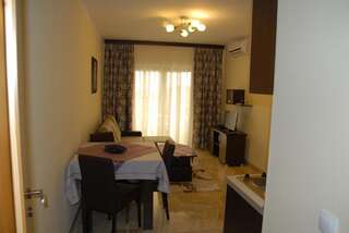 Апартаменты Guest House Evropa 2 Улцинь Апартаменты с 2 спальнями и видом на море-21