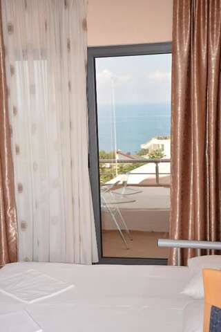 Апартаменты Guest House Evropa 2 Улцинь Апартаменты с 2 спальнями и видом на море-34