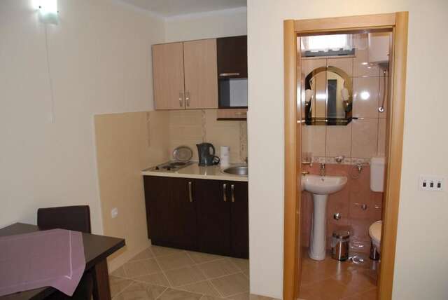 Апартаменты Guest House Evropa 2 Улцинь-74
