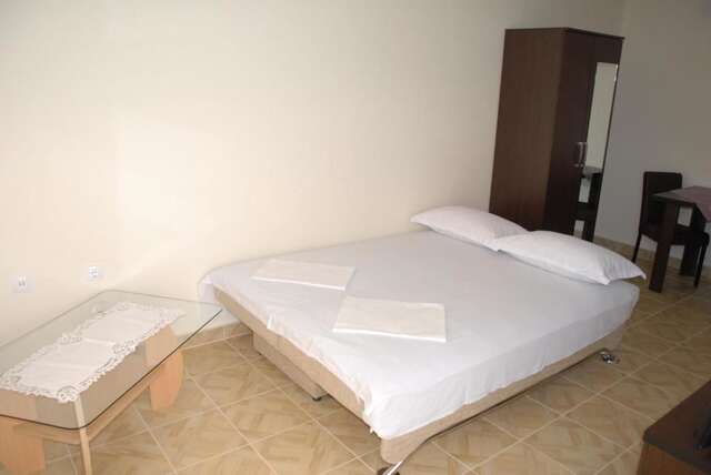 Апартаменты Guest House Evropa 2 Улцинь-76